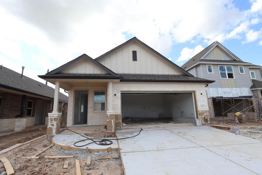 Two story home with 3 beds, 3 baths, and 2 car garage Two story home with 3 beds, 3 baths, and 2 car garage