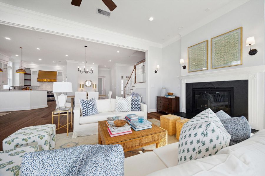 Beautiful open floor plan with expansive views of Clear Lake. Perfect for entertaining!