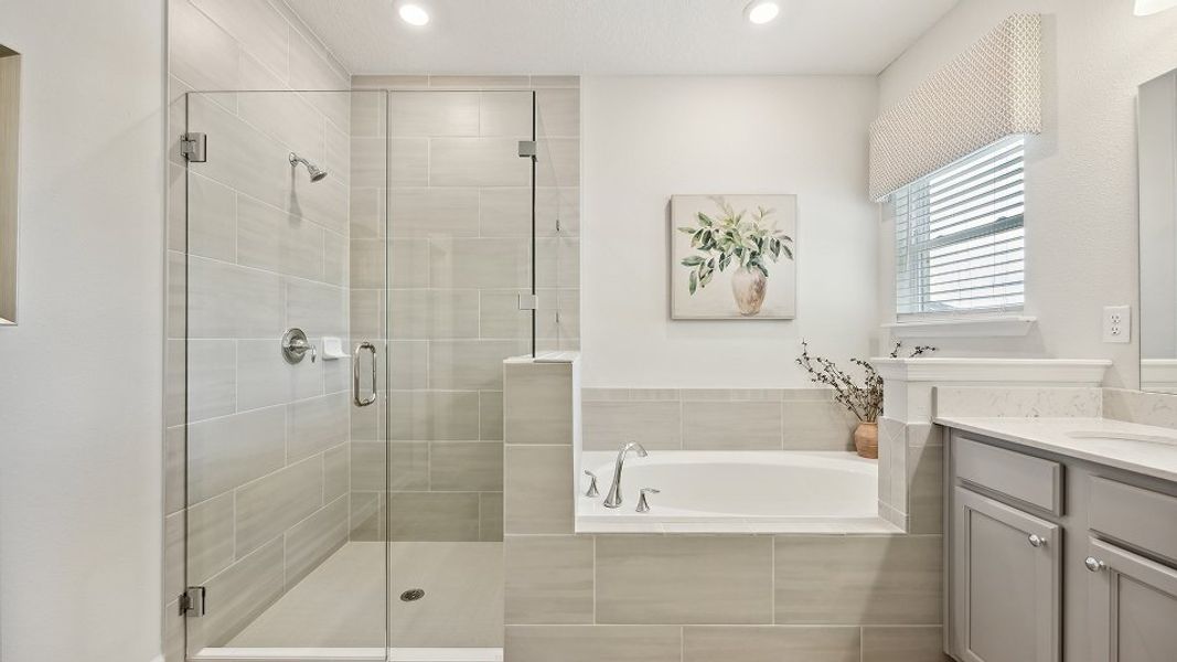 2269 Tivoli Owners Bath 2of5 F1 10 30 25