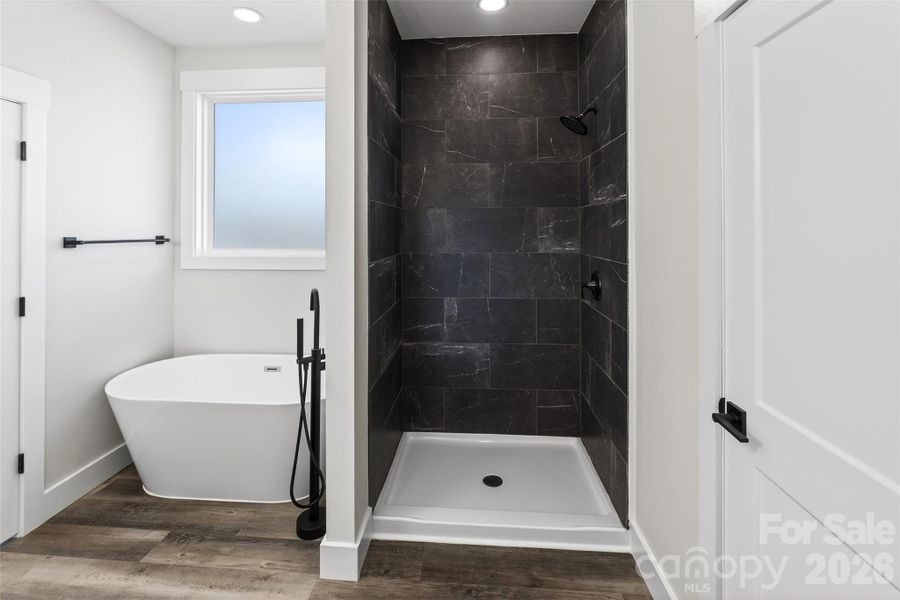 Furnished interior view inside a new home in , Gastonia (Image 5).