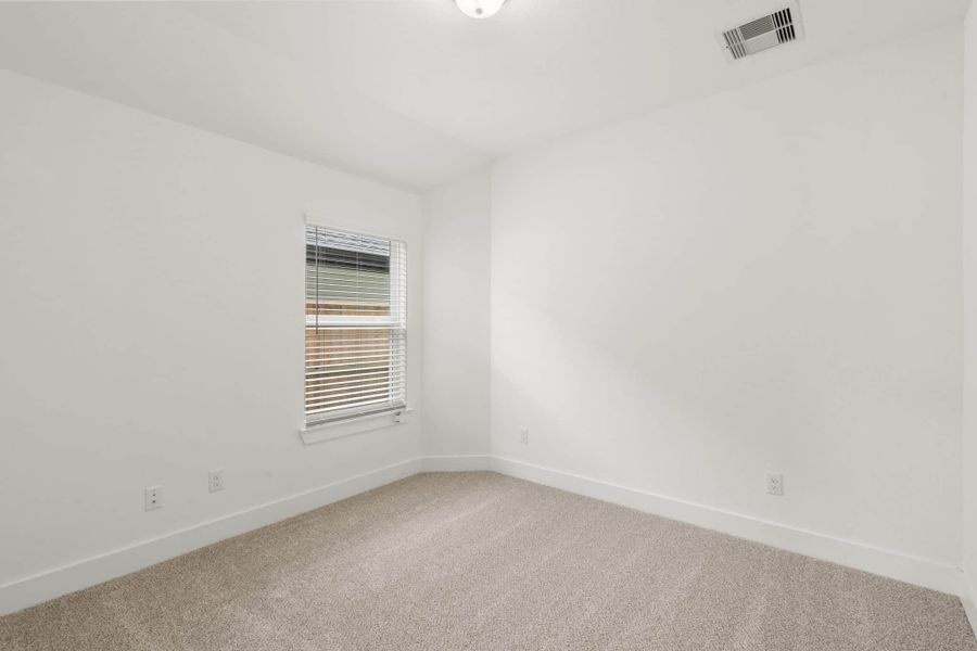 Spacious, unfurnished interior of a new home in Meridiana, Manvel (Image 18).