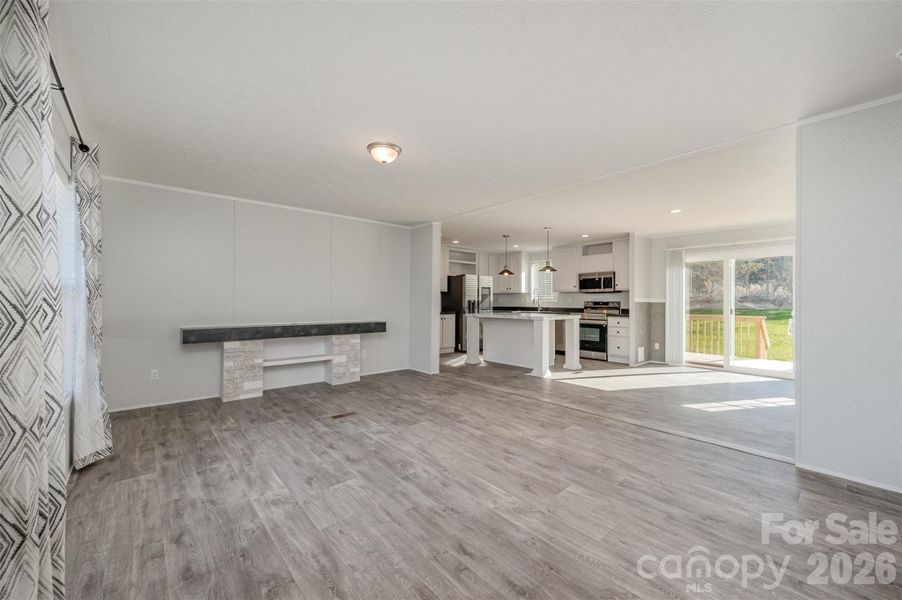 Spacious, unfurnished interior of a new home in , Shelby (Image 16).