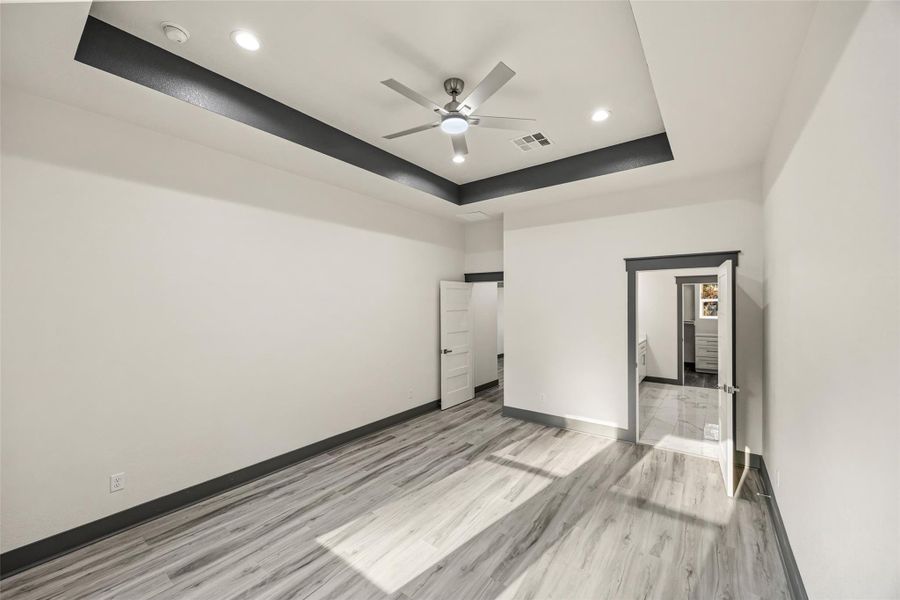 Spacious, unfurnished interior of a new home in , Conroe (Image 16).