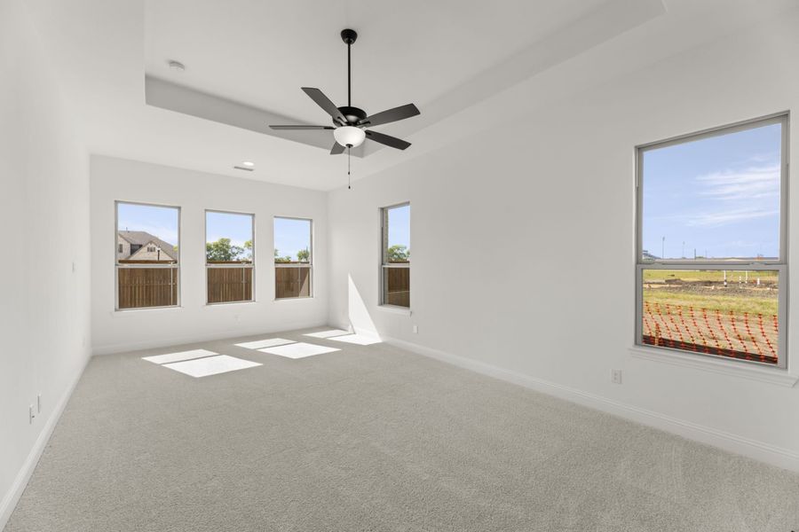 Spacious, unfurnished interior of a new home in River Ranch, Van Alstyne (Image 23).