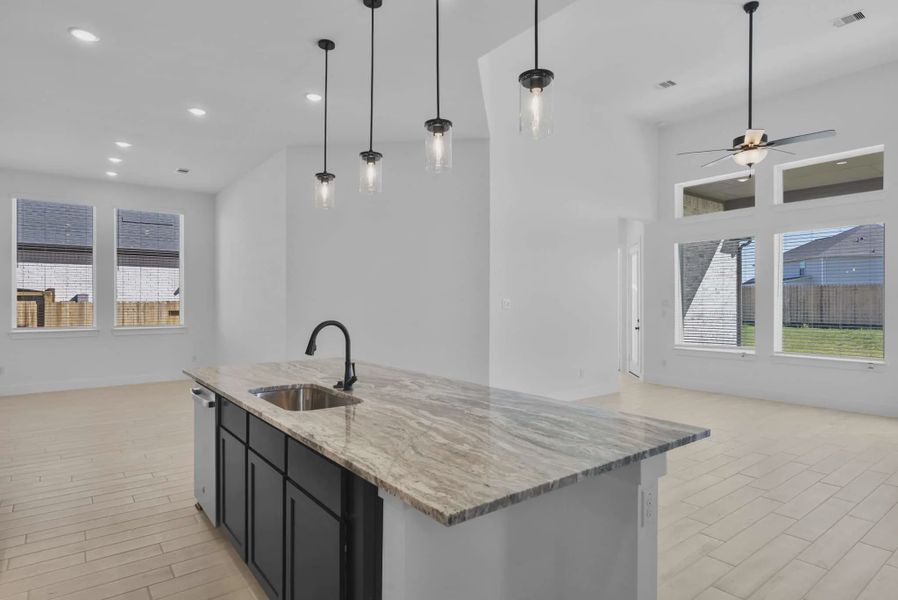 Representative furnished interior of a home built from the Cayman by Chesmar Homes in Blue Heron, Mont Belvieu (Image 20). Representative furnished interior of a home built from the Cayman by Chesmar Homes in Blue Heron, Mont Belvieu (Image 20).