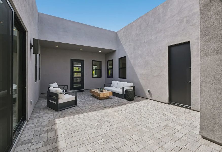 Courtyard - 7 of 27