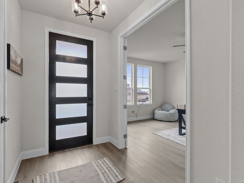 Spacious, unfurnished interior of a new home in The Reserve at Potranco Oaks, Castroville (Image 22).