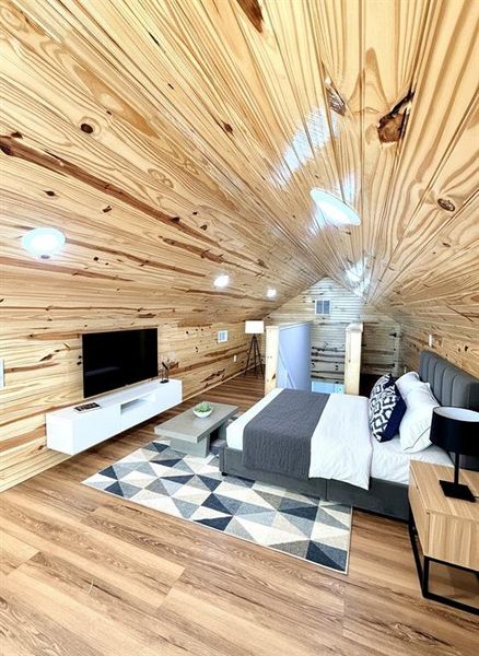 Upstairs Loft Upstairs Loft