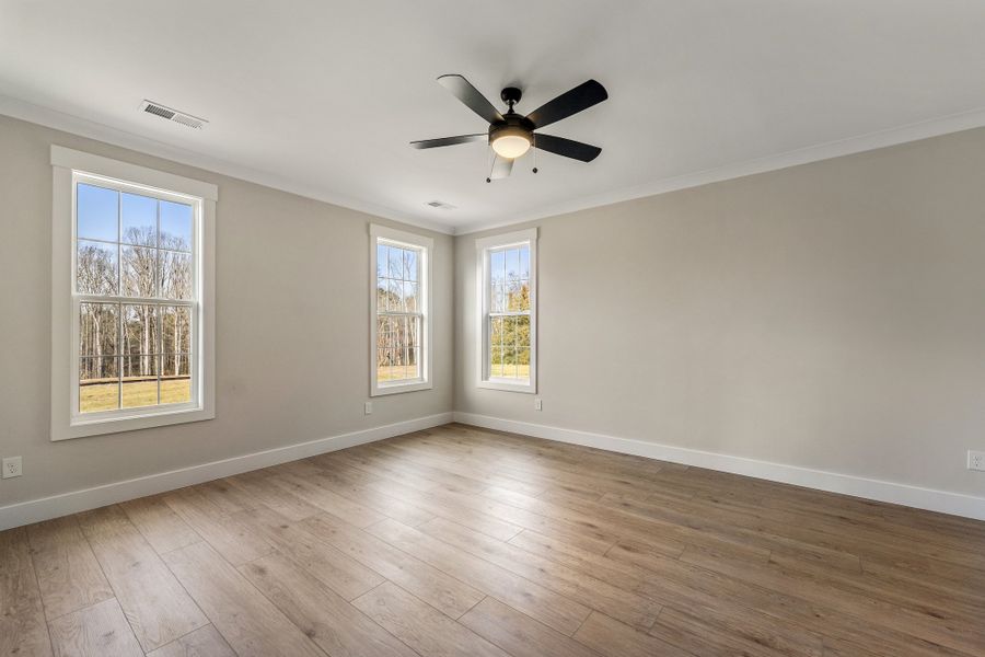 Spacious, unfurnished interior of a new home in Walnut Grove, Easley (Image 27).