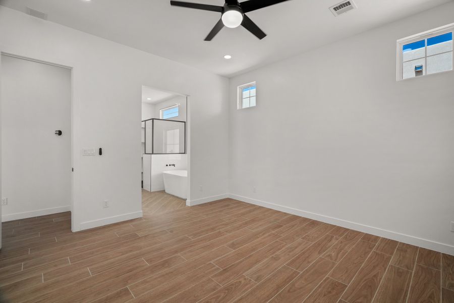 Spacious, unfurnished interior of a new home in Paseo Del Este Unit 9, El Paso (Image 27). Spacious, unfurnished interior of a new home in Paseo Del Este Unit 9, El Paso (Image 27).