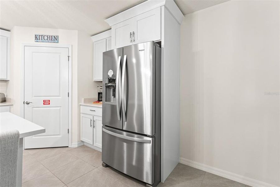 Furnished interior view inside a new home in , Spring Hill (Image 54).
