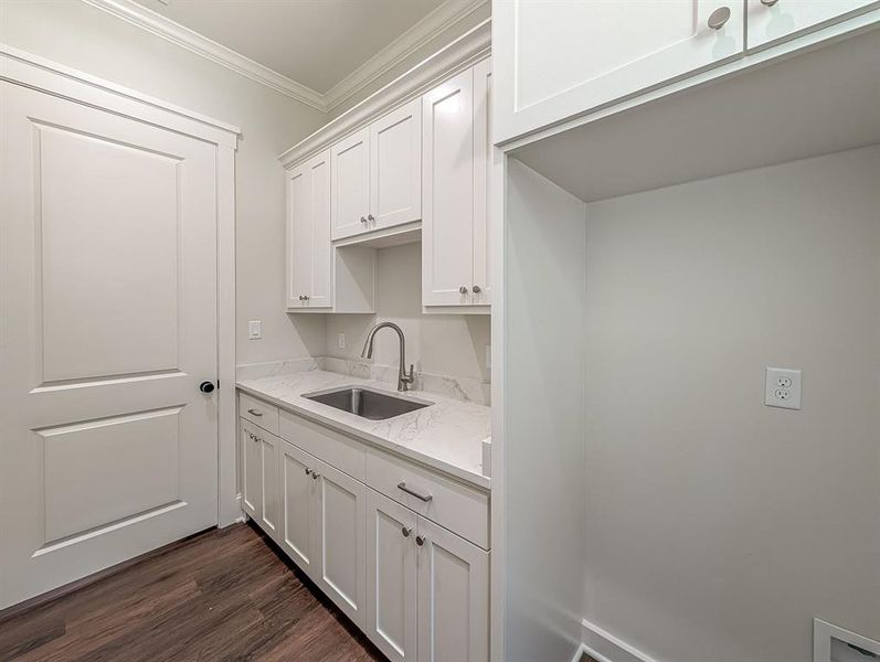 Furnished interior view inside a new home in , Tyler (Image 16).