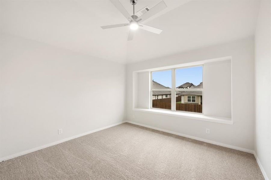 Spacious, unfurnished interior of a new home in Hampton Park, Glenn Heights (Image 20).