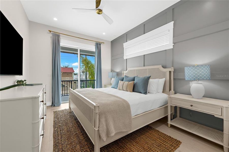 Furnished interior view inside a new home in , Sarasota (Image 25).