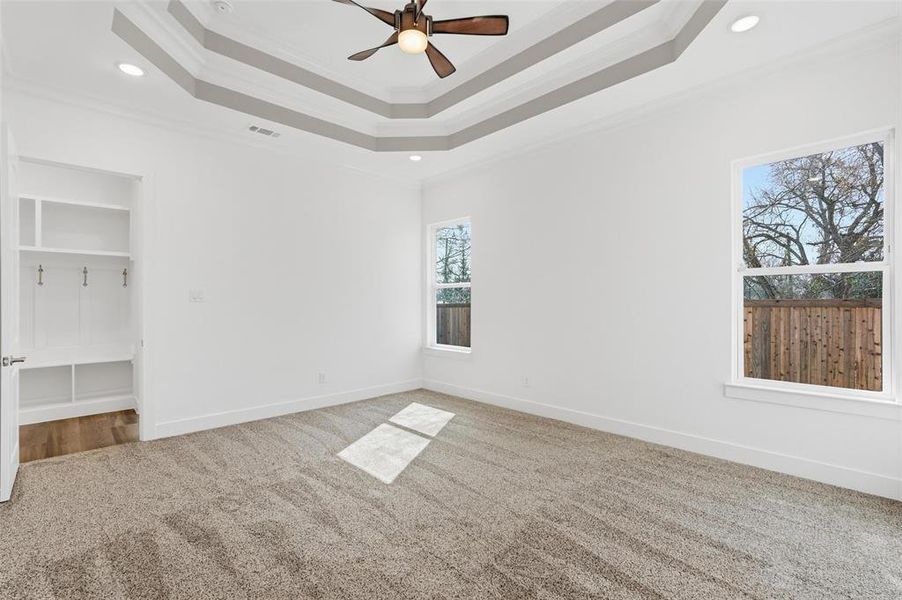 Spacious, unfurnished interior of a new home in , Commerce (Image 34).