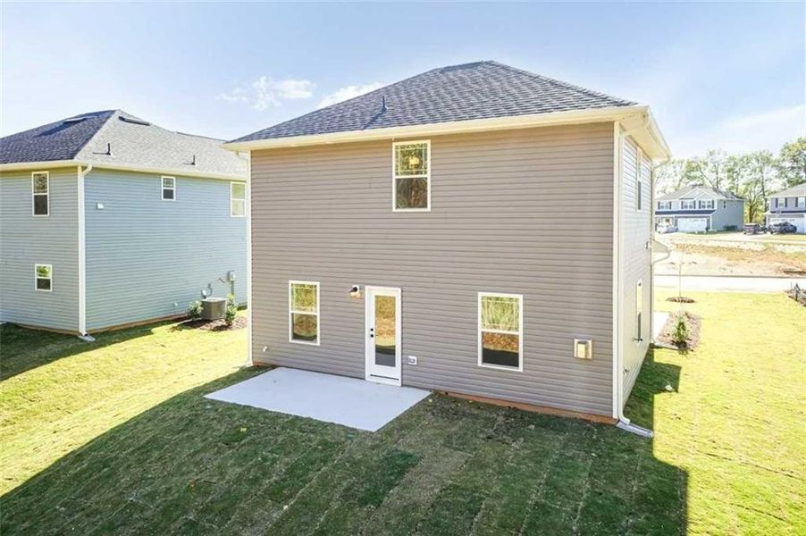 Exterior details and patio area of a home in Thunder Ridge, Dawsonville (Image 3).