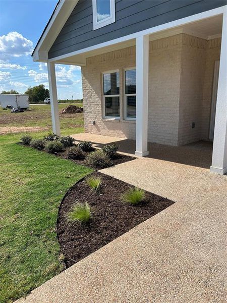Exterior details and patio area of a home in , McGregor (Image 1).