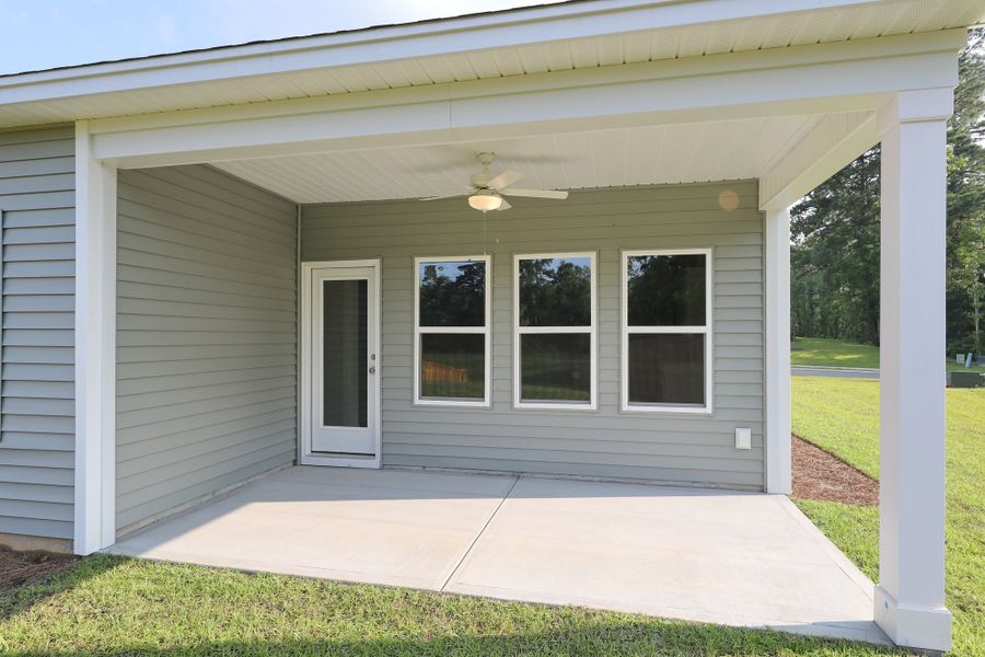 Exterior details and patio area of a home in Jordan Grove, Conway (Image 24). Exterior details and patio area of a home in Jordan Grove, Conway (Image 24).