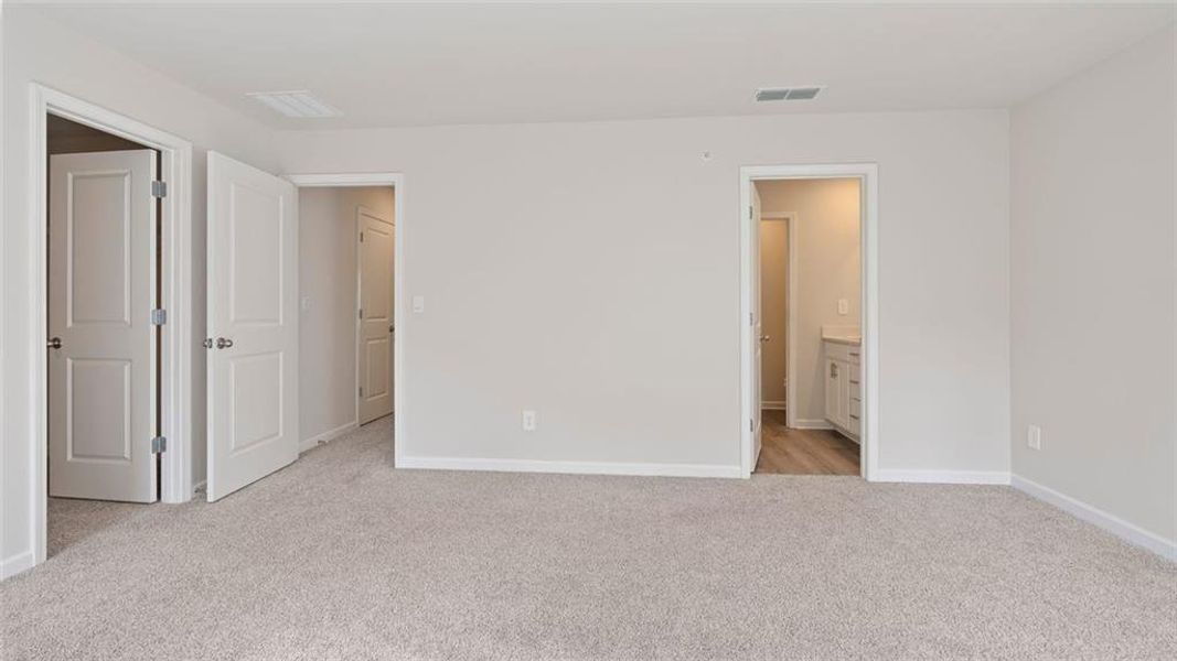 Spacious, unfurnished interior of a new home in Terrace at Riverview Landing, Smyrna (Image 11).