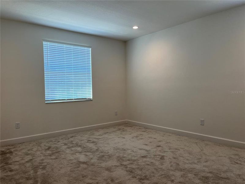 Spacious, unfurnished interior of a new home in , Wesley Chapel (Image 13).