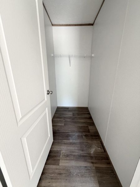 Spacious, unfurnished interior of a new home in , Round O (Image 10).