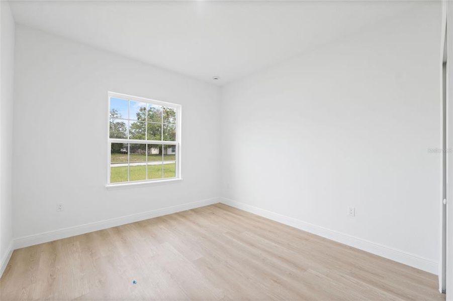 Spacious, unfurnished interior of a new home in , Ocala (Image 22).