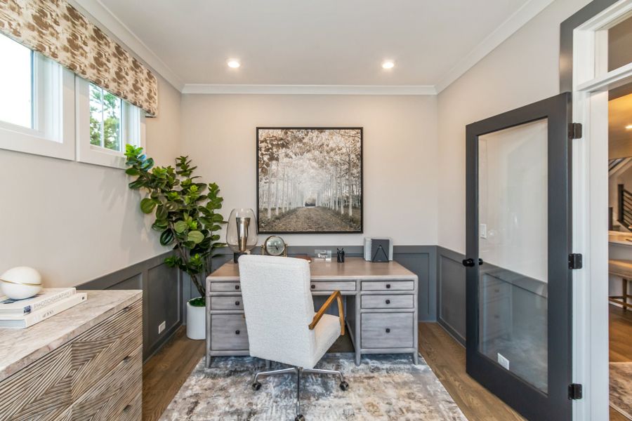 Representative furnished interior of a home built from the Wyatt by Fischer Homes in Twin Lakes, Hoschton (Image 56).