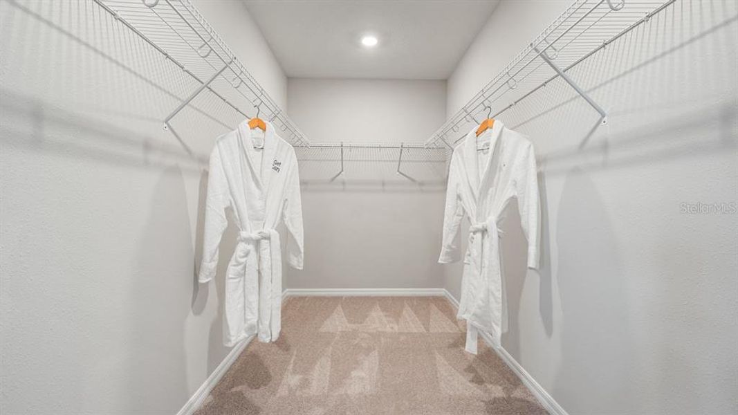 Spacious, unfurnished interior of a new home in Coasterra Community Group Page, Palmetto (Image 20).