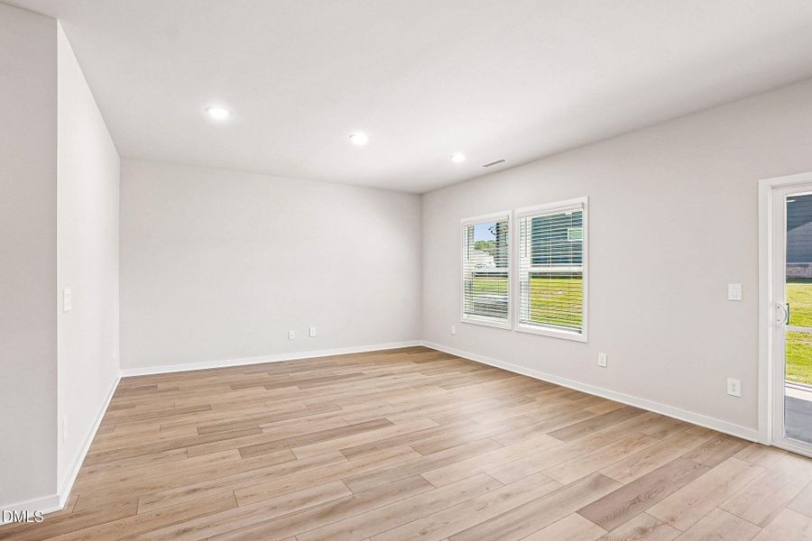 6-web-or-mls-Cadence Meadows - Raleigh - 6-web-or-mls-Cadence Meadows - Raleigh -