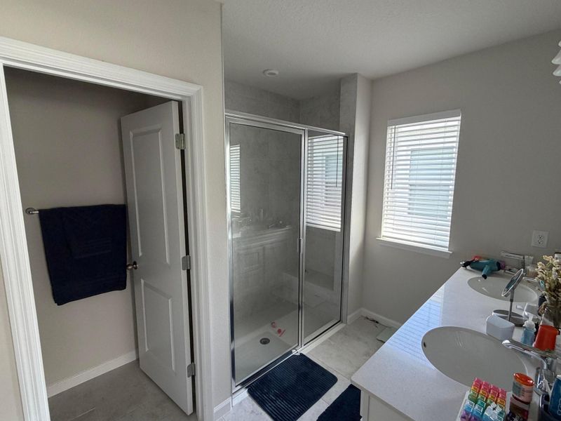 12. MLS 3030 rf main bath 12. MLS 3030 rf main bath