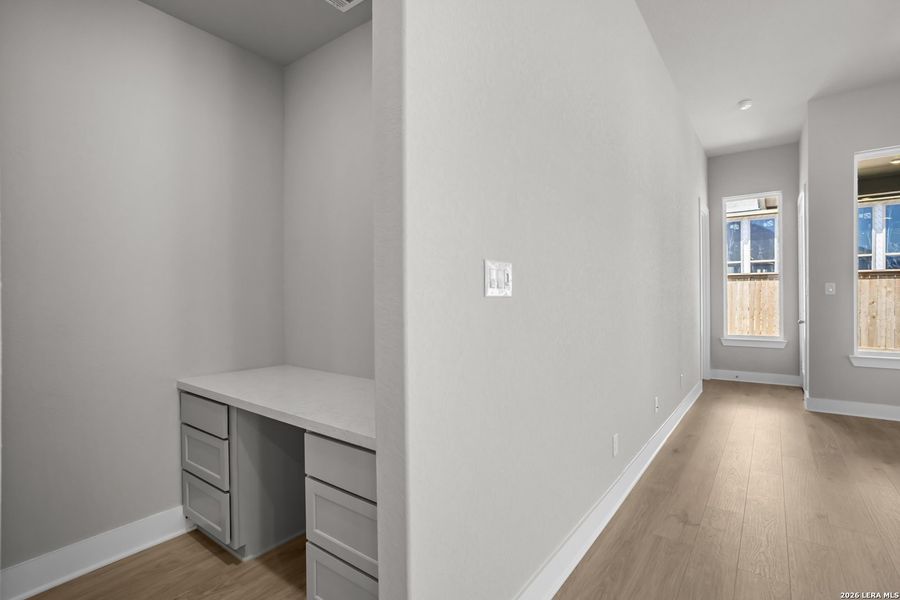 Spacious, unfurnished interior of a new home in Mayfair, New Braunfels (Image 31).