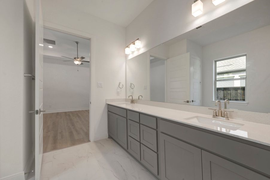 Owner's Bath Owner's Bath