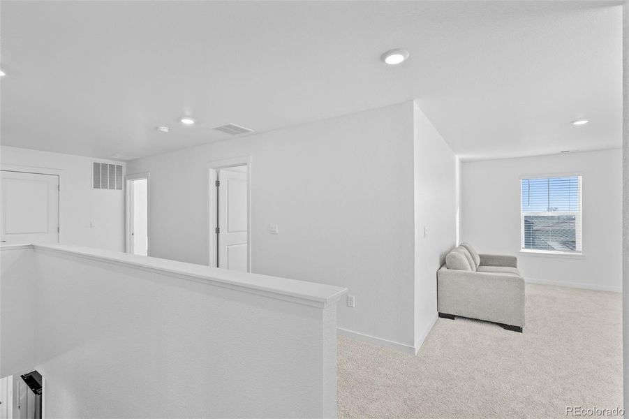 Spacious, unfurnished interior of a new home in Vantage, Berthoud (Image 40).