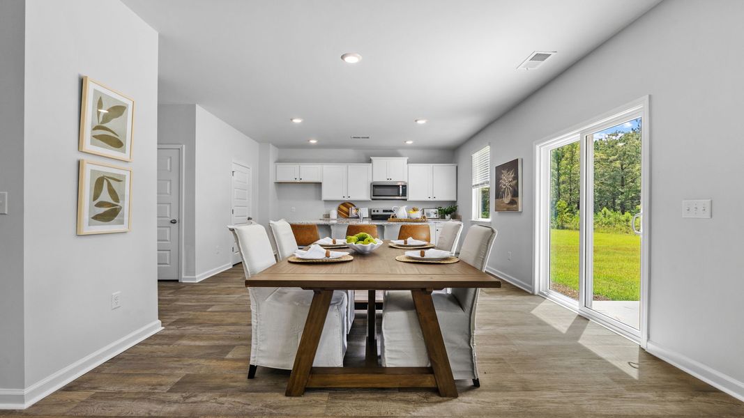 Furnished interior view inside a new home in Holly Oaks, Statesboro (Image 7).