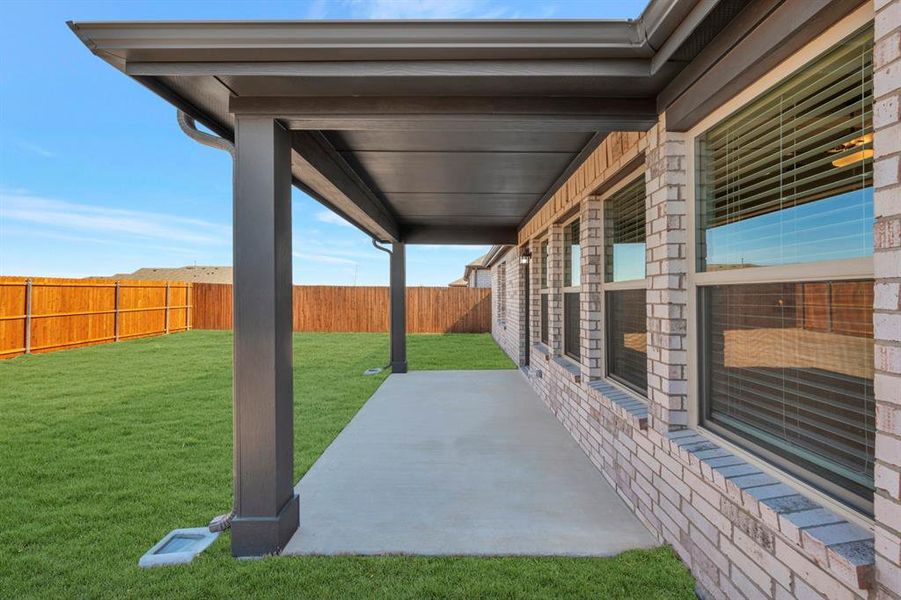 Exterior details and patio area of a home in Verandah, Royse City (Image 3).