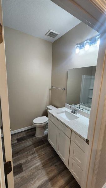 Furnished interior view inside a new home in , Auburndale (Image 5).