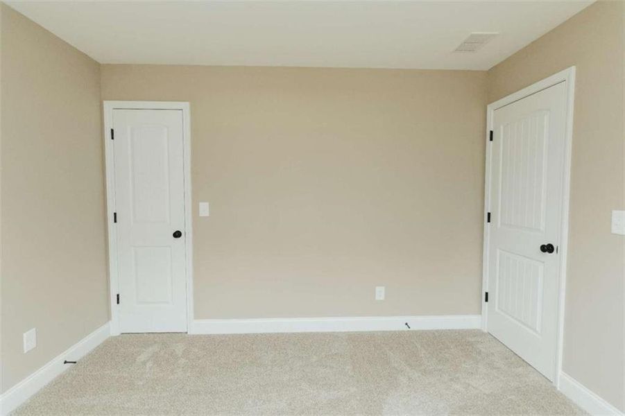 Spacious, unfurnished interior of a new home in , Douglasville (Image 60). Spacious, unfurnished interior of a new home in , Douglasville (Image 60).