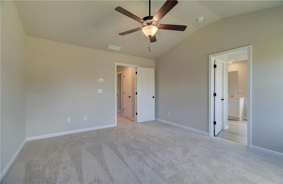 Spacious, unfurnished interior of a new home in Towne Center, Hampton (Image 22). Spacious, unfurnished interior of a new home in Towne Center, Hampton (Image 22).