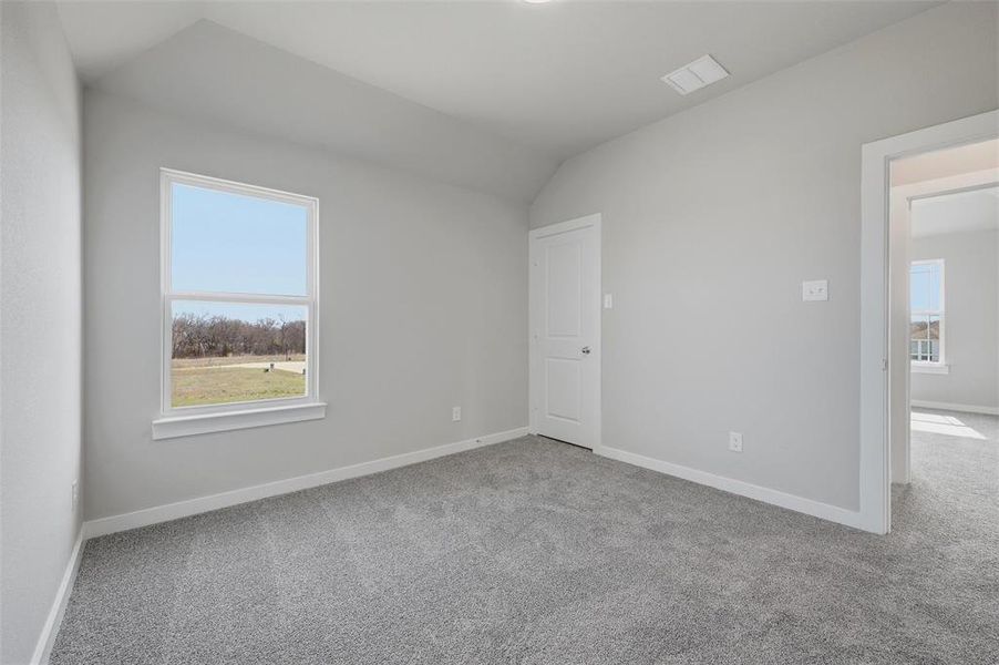 Spacious, unfurnished interior of a new home in The Preserve, Sherman (Image 30).