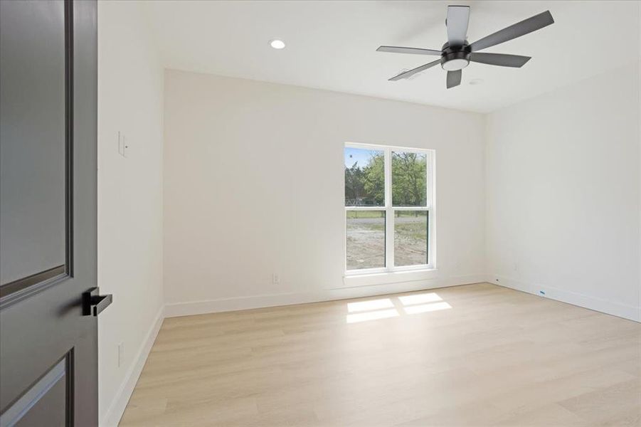 Spacious, unfurnished interior of a new home in , Pottsboro (Image 20).