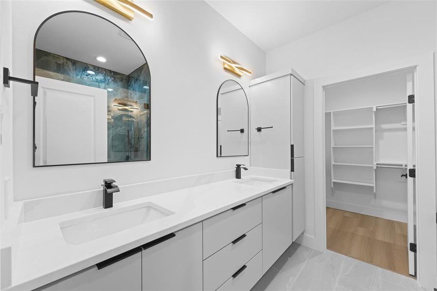 Furnished interior view inside a new home in , Glenn Heights (Image 7).