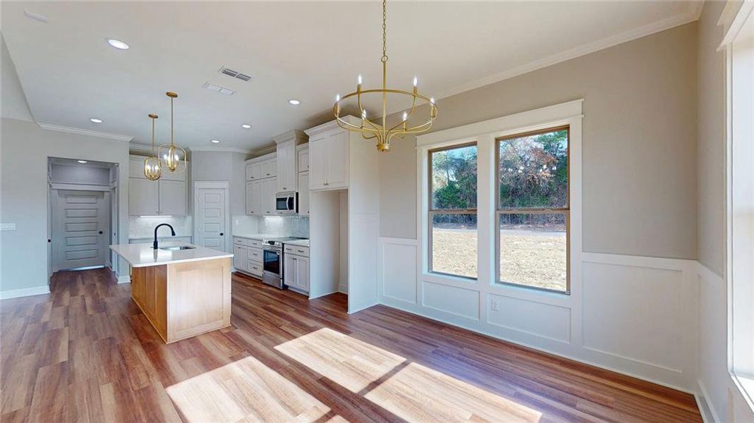 Spacious, unfurnished interior of a new home in , Tyler (Image 23).