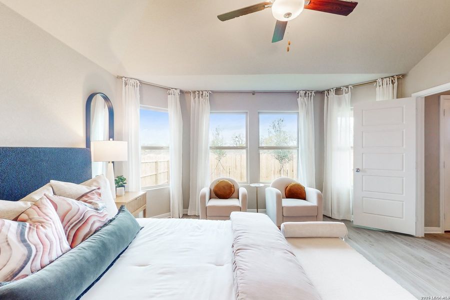 Furnished interior view inside a new home in Agave, San Antonio (Image 14).