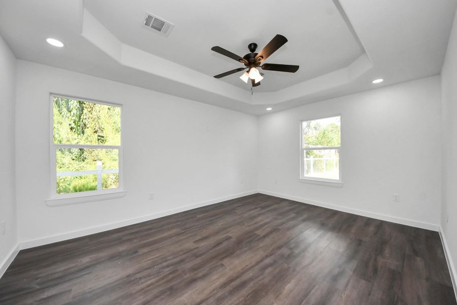 Spacious, unfurnished interior of a new home in , Splendora (Image 11).