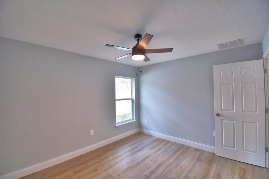 Spacious, unfurnished interior of a new home in , Bartow (Image 24).