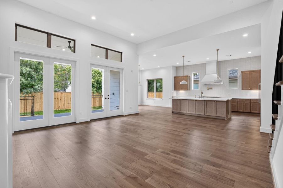Spacious, unfurnished interior of a new home in , Houston (Image 35).