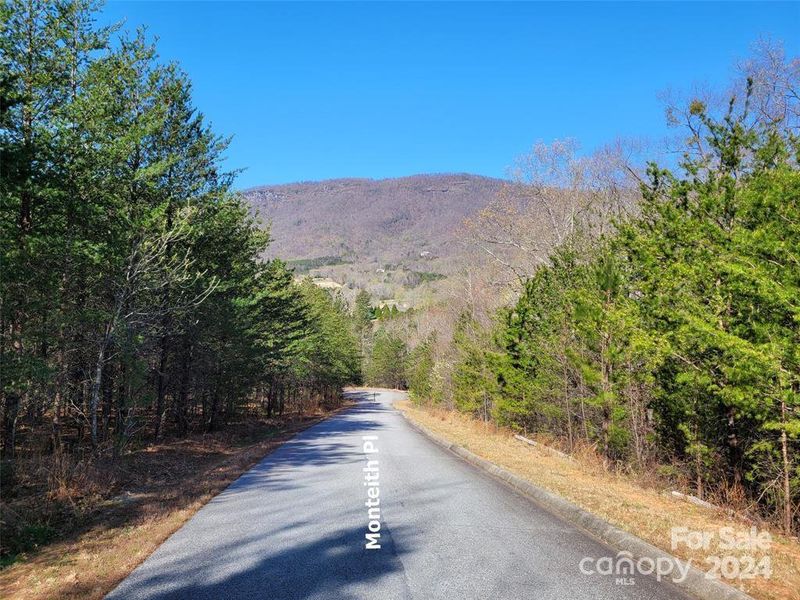 Image 8 of a home in . Image 8 of a home in .