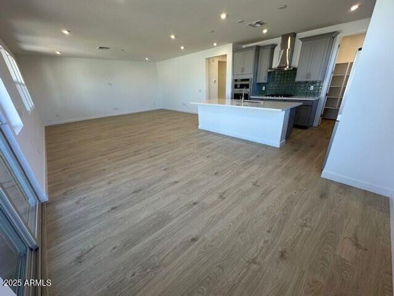 Sanc Lot 23 - Great room 3