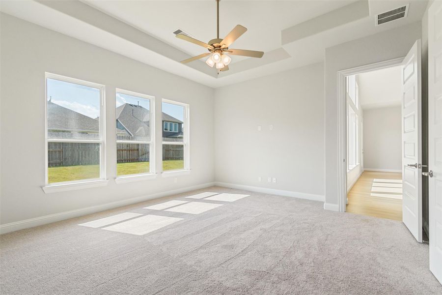 Spacious, unfurnished interior of a new home in Brookewater, Rosenberg (Image 23).