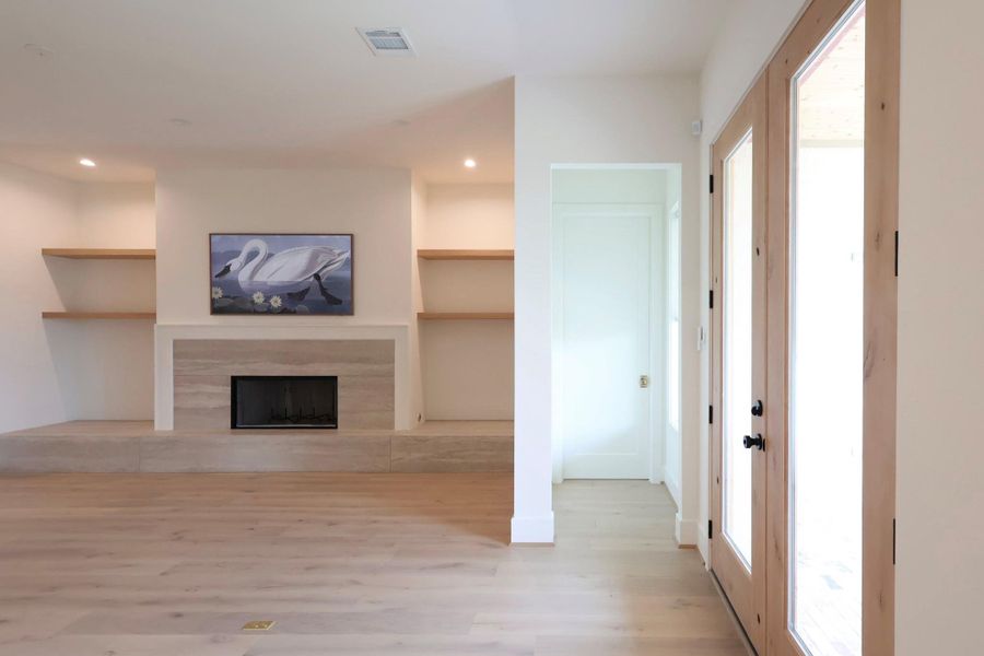 Spacious, unfurnished interior of a new home in , Houston (Image 19). Spacious, unfurnished interior of a new home in , Houston (Image 19).